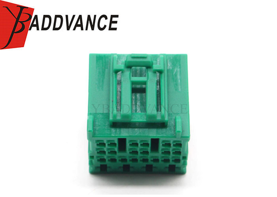 24 Pin 1-2295389-4 PA66 Female Green Crimp Connector With Terminal For Car